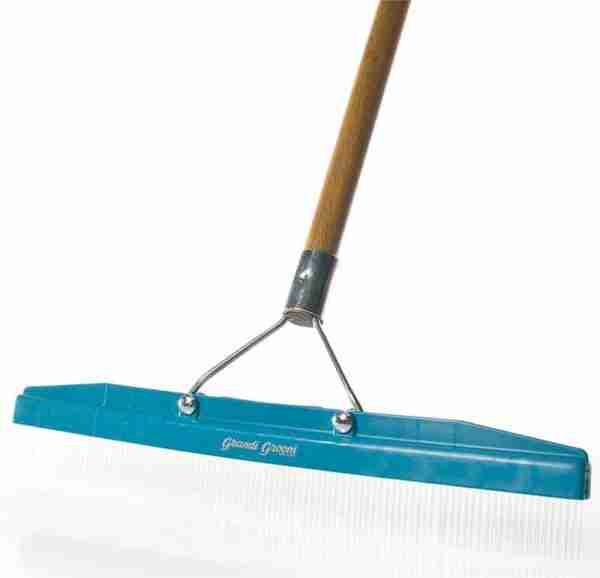 VS Industrial Grandi Groom Carpet Rake 12254 - 18"