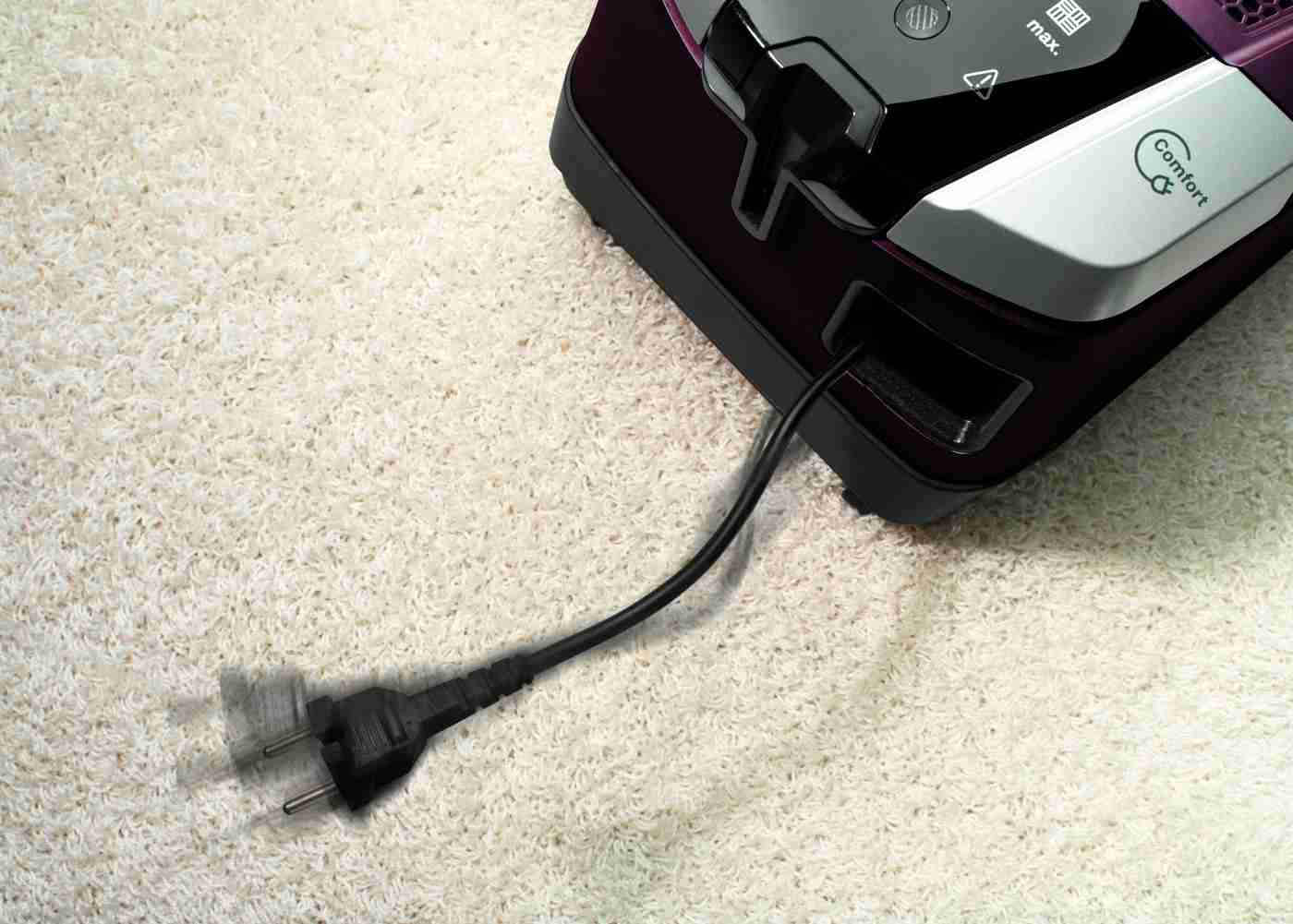 Miele Compact C2 HEPA Bagged Canister Vacuum Cleaner - Image 4