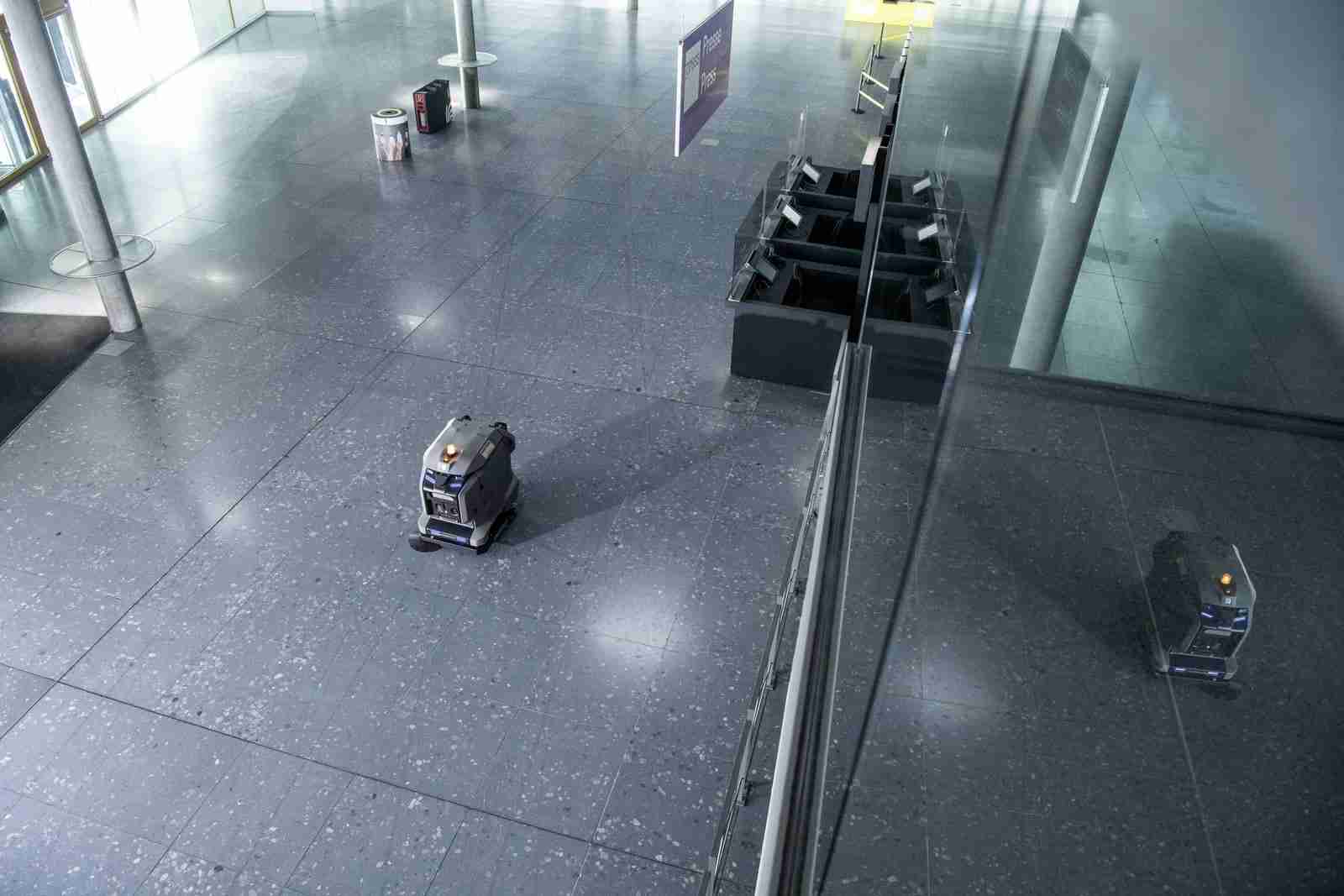 Karcher Kira B50 Robot Commercial Scrubber - Image 3