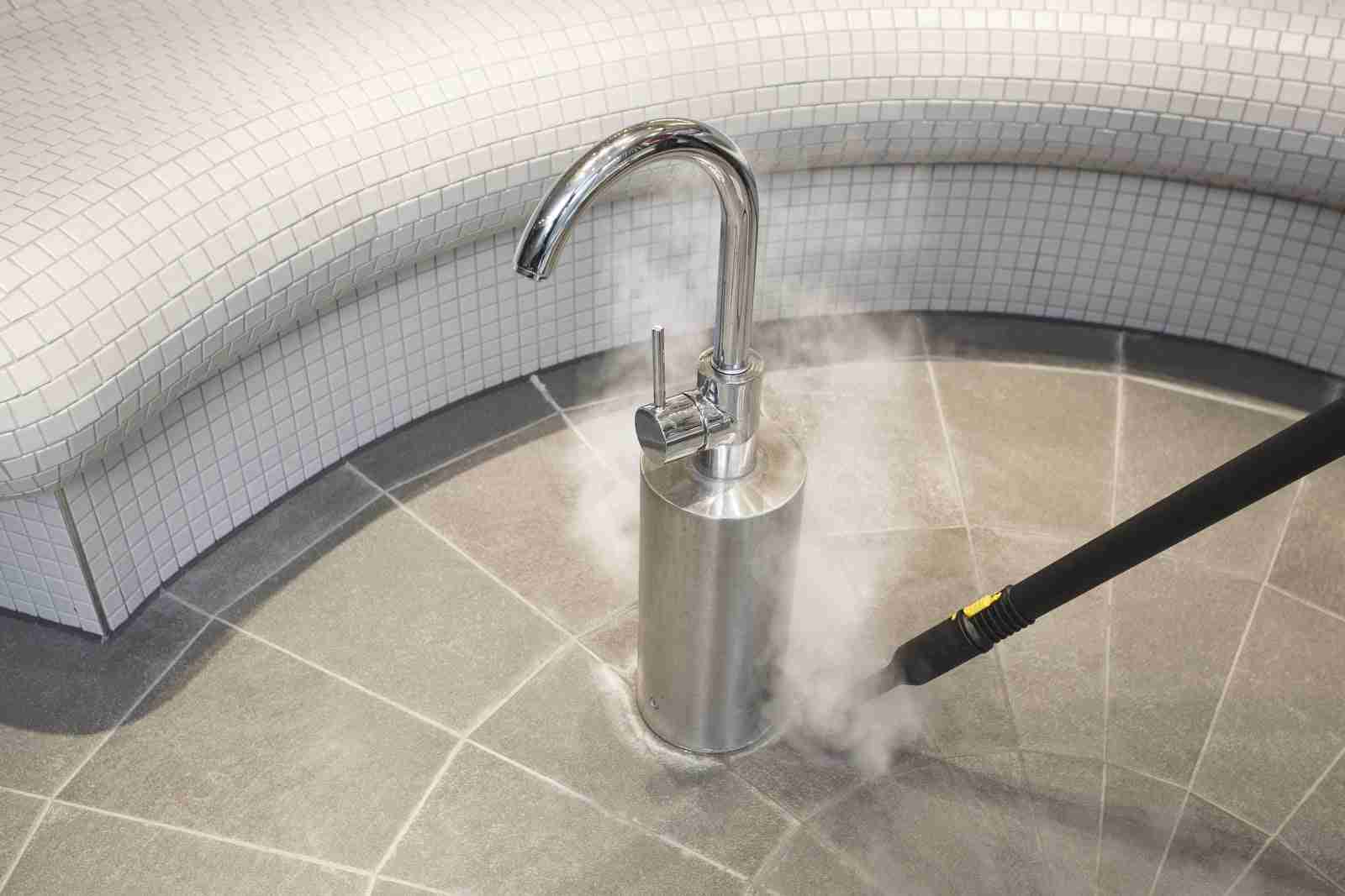 Karcher SG4/4 Chemical-Free Commercial Canister Steam Cleaner - Image 5