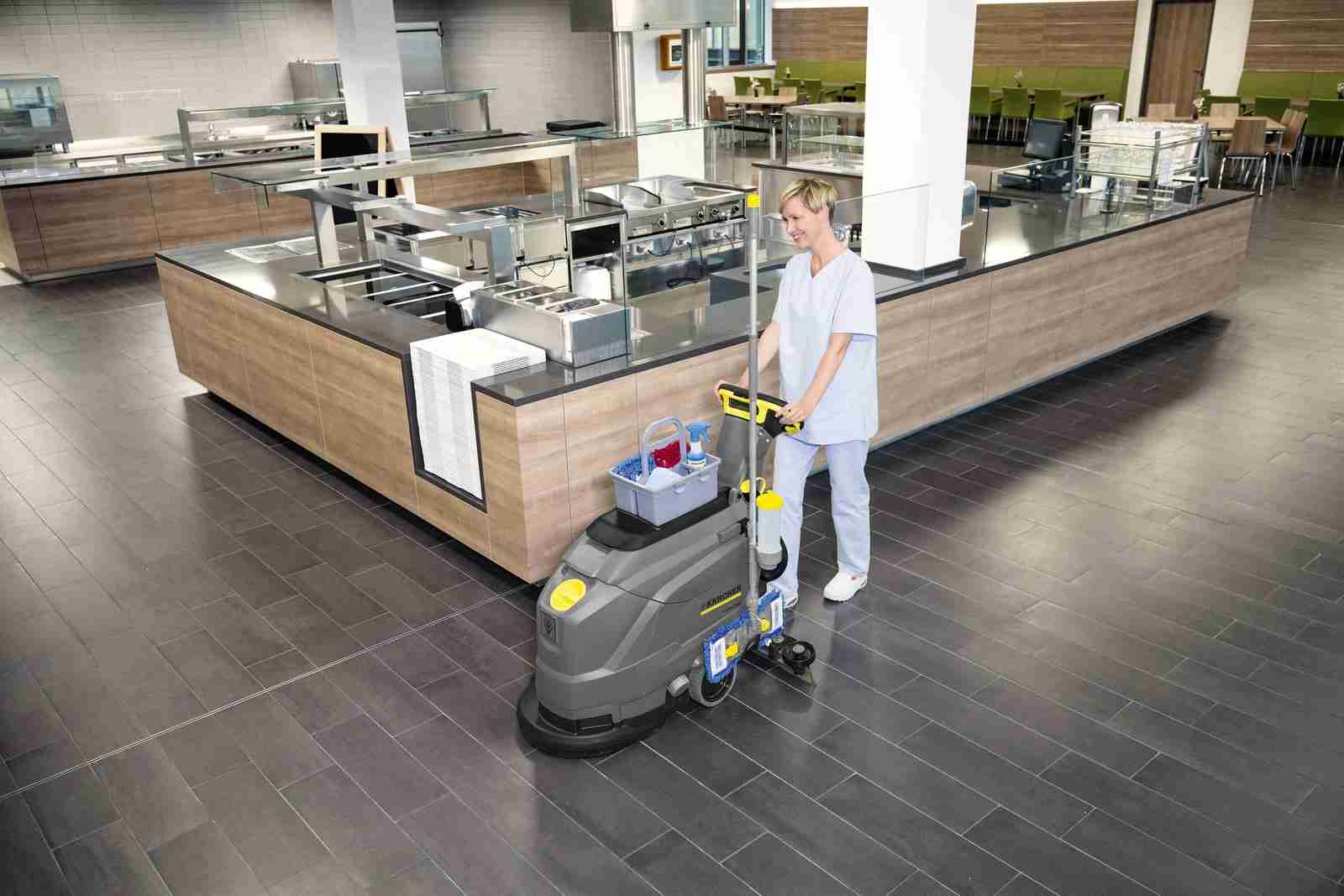 Karcher BD43/25 C BP / AGM Battery Commercial Compact Scrubber - Image 5