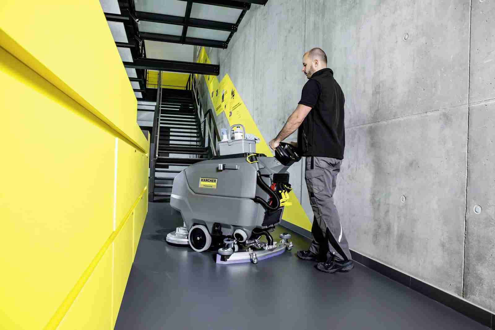 Karcher Classic BD70/75 W BP Commercial Walk-Behind Scrubber - Image 9