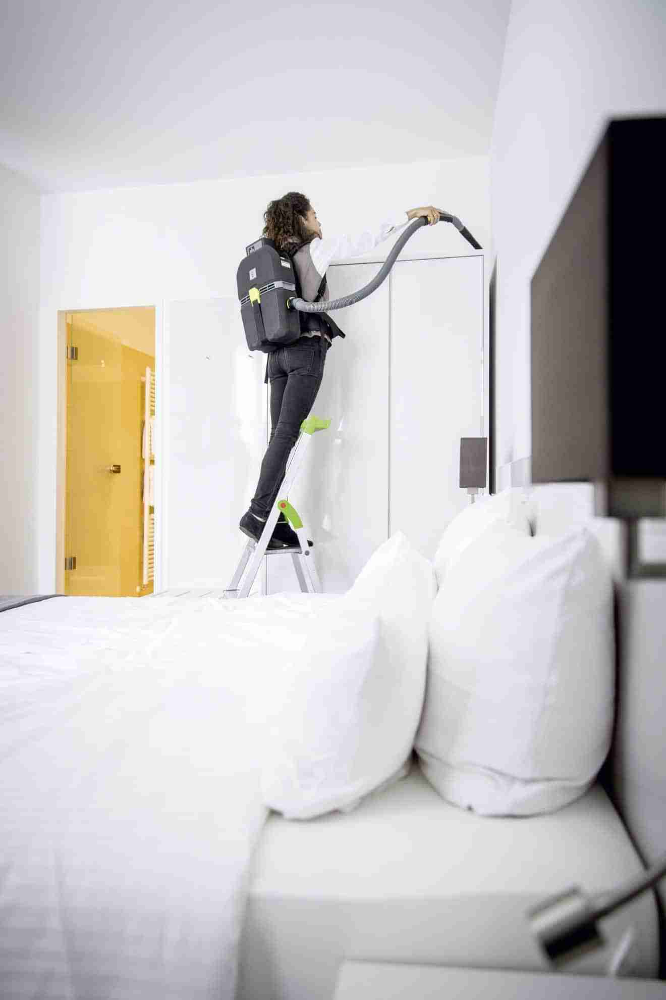 Karcher BVL5/1 BP FLEECE Bagged Cordless Commercial Backpack Vacuum Cleaner - Image 9